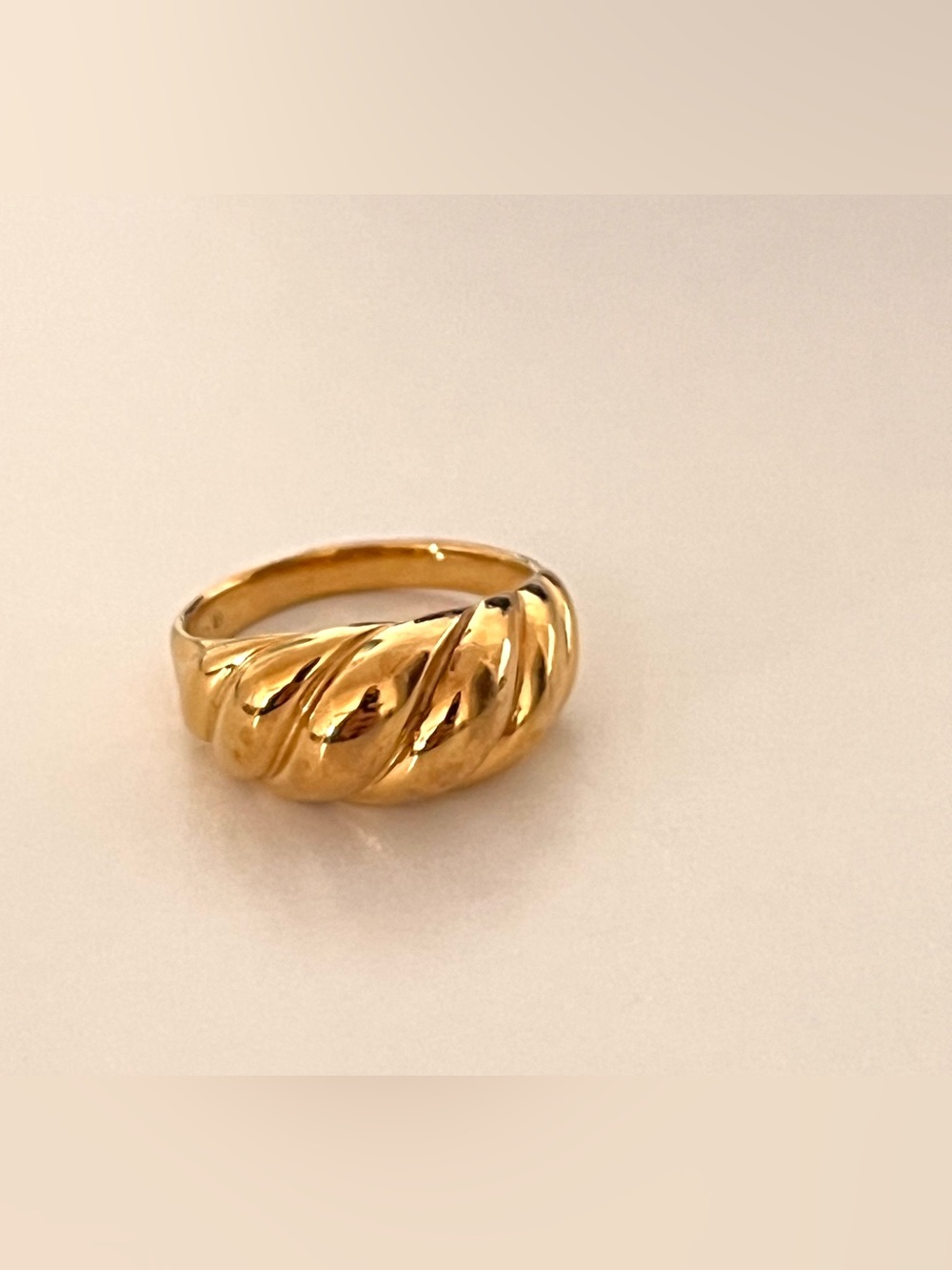 Mejuri Croissant Dome Ring Gold Vermeil Size 7